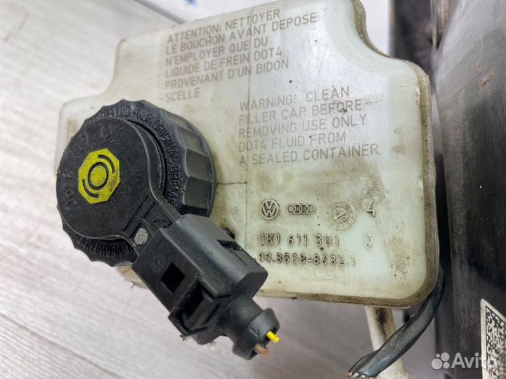 Усилитель тормозов вакуумный Skoda Octavia A5 CDA