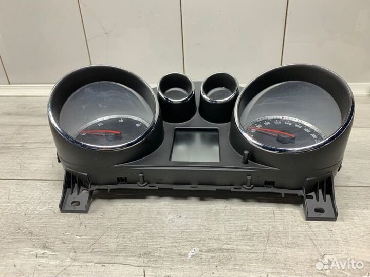 Щиток приборов Opel Insignia универсал A 20 DTH