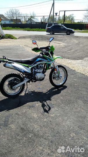 Эндуро 200 кубов