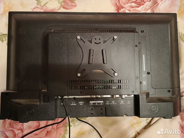 Телевизор LED 24