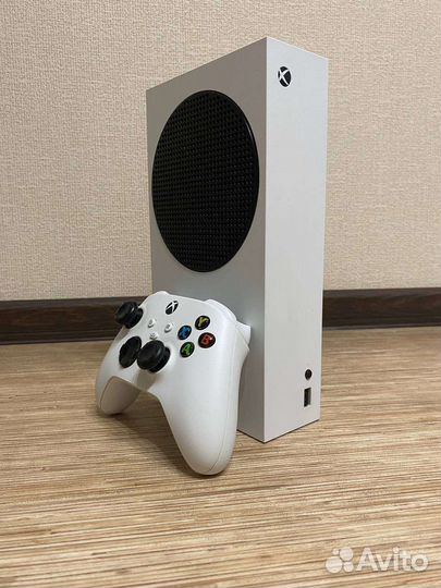Игровая приставка Xbox Series S