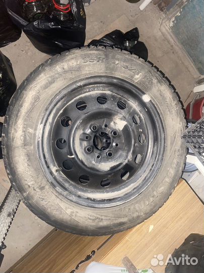 Accelera 651 2.25/4.5 R4