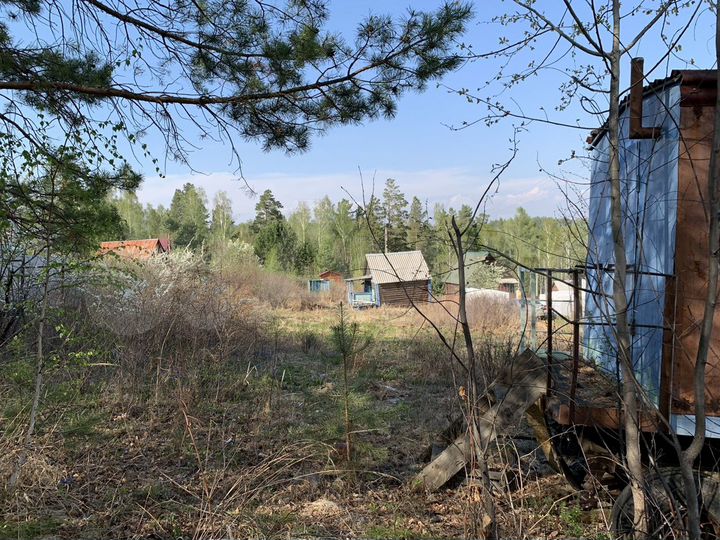 Дача 20 м² на участке 10 сот.