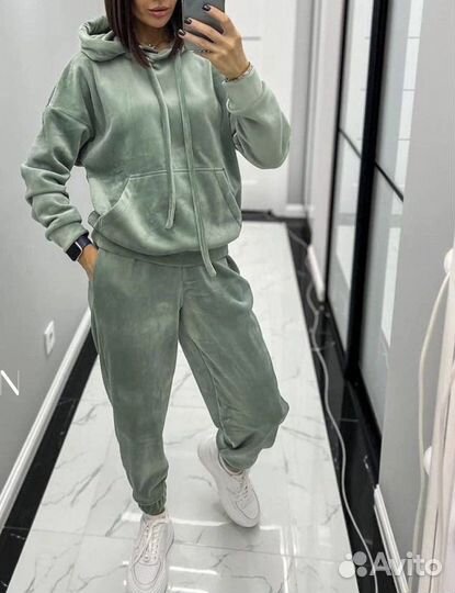 Спортивный костюм