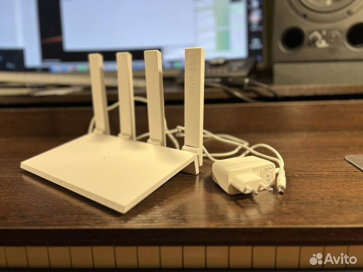 Роутер Huawei wifi AX3