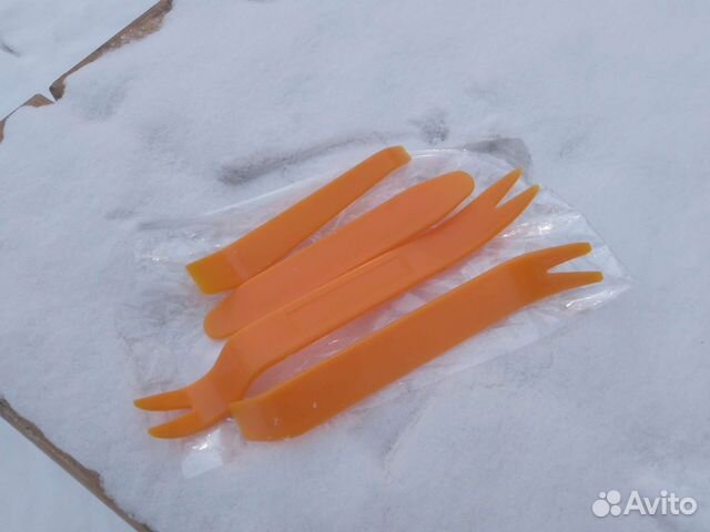 Съёмники клипс обшивки