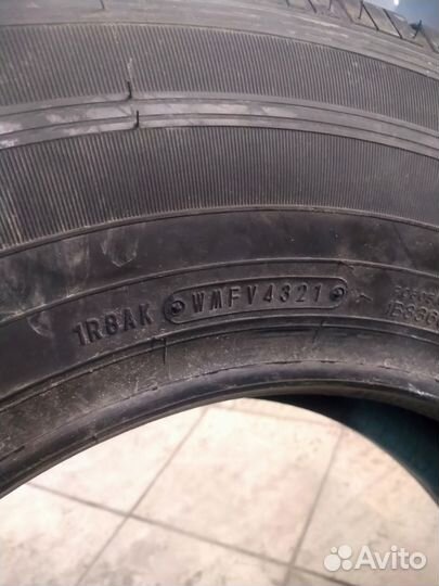 Dunlop SP Van01 225/75 R16C 121