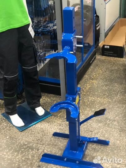 Стяжка пружин гидравлическая, усилие 1 тонна