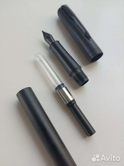 Металлическая перьевая ручка Jinhao