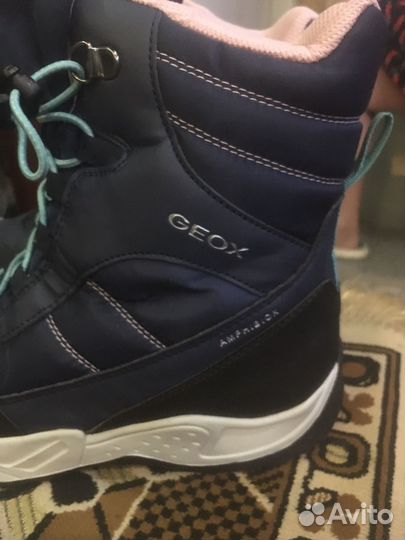 Ботинки демисезонные для девочки 36 и 37