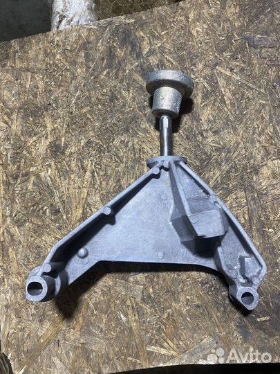 Опора кпп reno laguna 2 1.9 dci