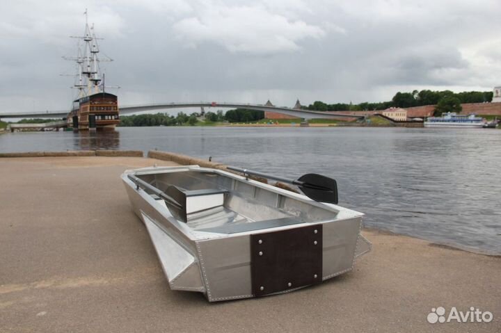 Новая алюм.лодка Малютка-Н 3.1 м.,с булями,транцем