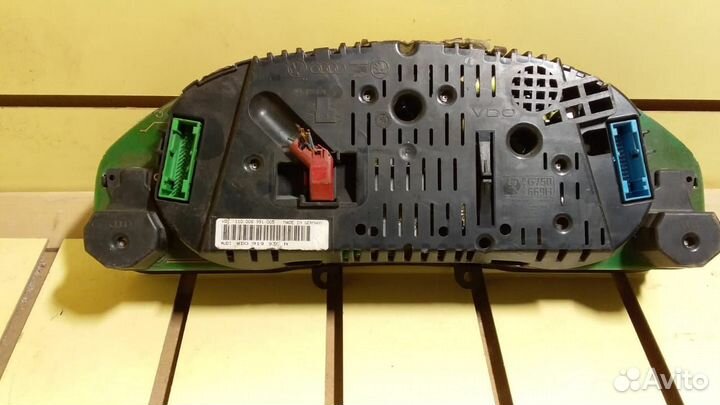 Щиток приборов Audi C4(4x4) A6 2.8Бензин 1991-1997