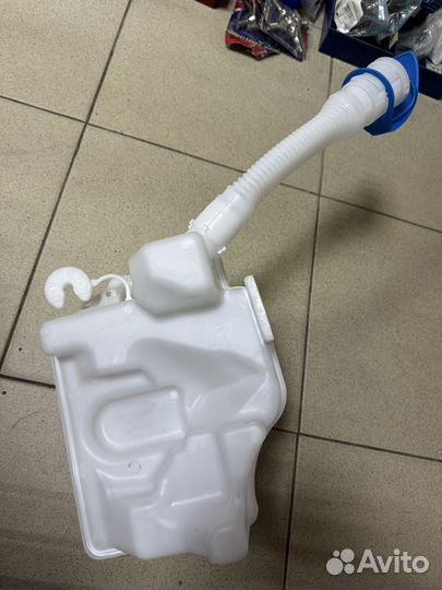 Бачок омывателя Polo 2010-2115г