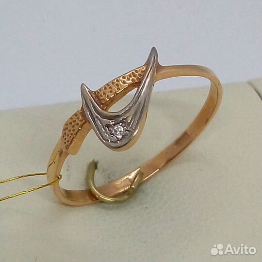 Кольцо / размер 17 / 1,31г / Золото585 / фианиты круглые