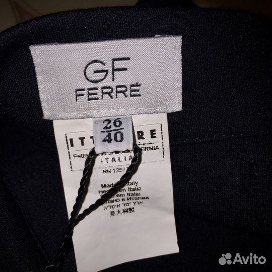 Юбка черная новая “GF Ferre”, оригинал