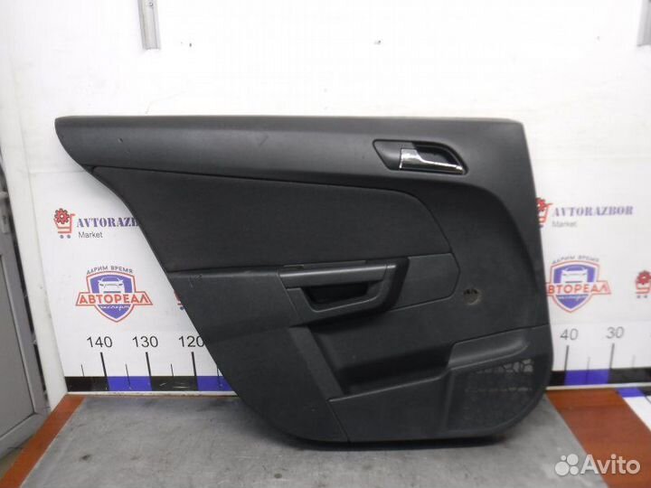 Обшивка двери задняя левая Opel Astra H Z18XER