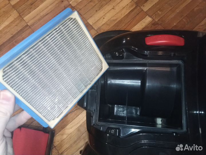 Пылесос Electrolux Supercyclone ZSC 2200FD
