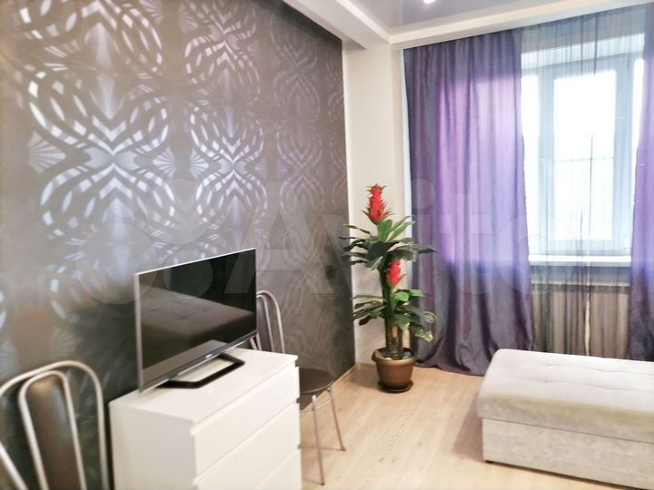 Комната 35 м² в 1-к., 10/19 эт.