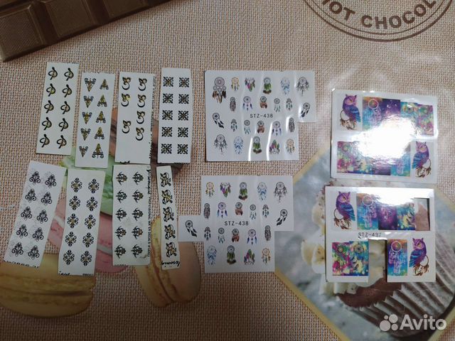 Наклейки и блёстки для ногтей