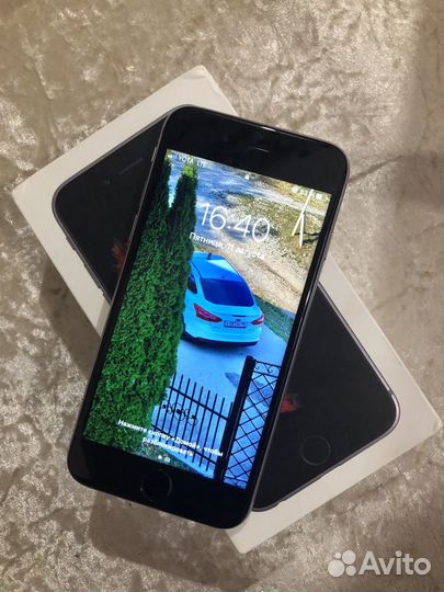 Телефон iPhone 6s