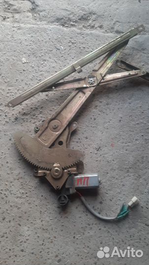 Правый передний стеклоподъёмник на Лифан Смайли