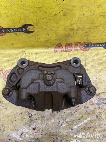 Суппорт передний левый Nissan Fuga Y50 VK45DE 2007