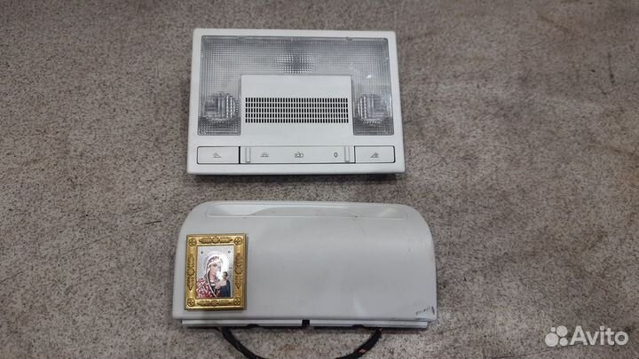 Центральный плафон для Volkswagen Polo 5 Sedan