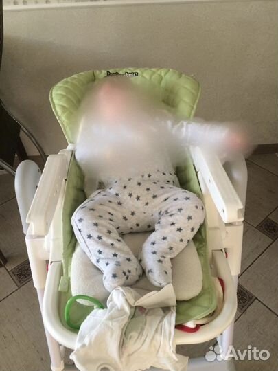 Детский стол для кормления, лежак