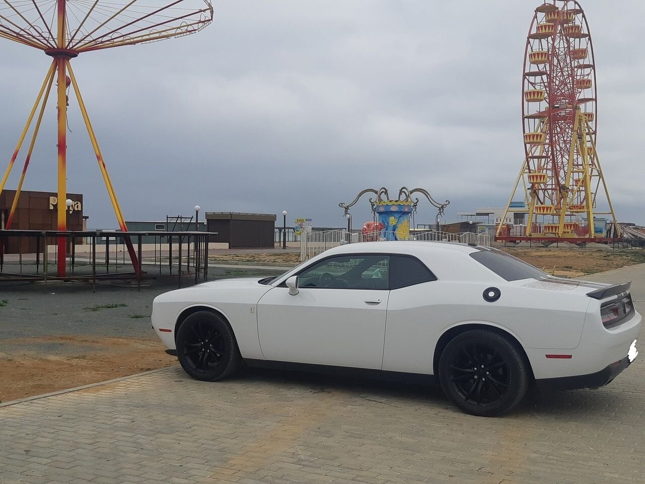 Dodge Challenger: фото владельца
