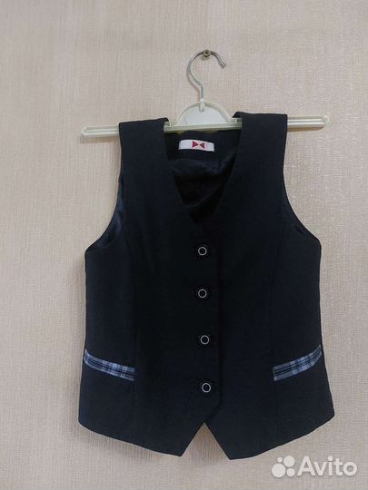 Жилет школьный для девочки 128