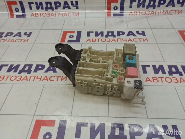 Блок предохранителей Toyota Corolla (E150) 82730-12390