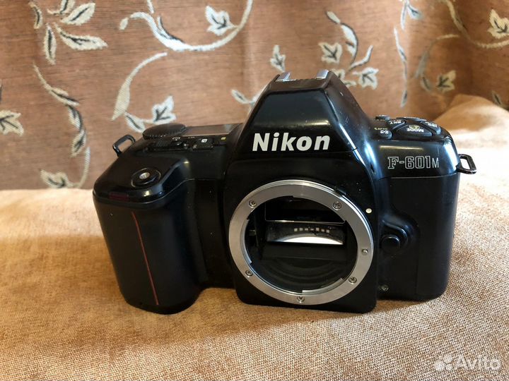 Пленочный фотоаппарат Nikon F-601m