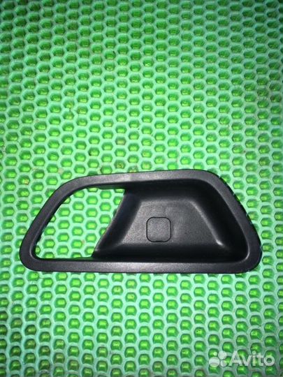 Накладка двери задняя правая Hyundai Solaris 2