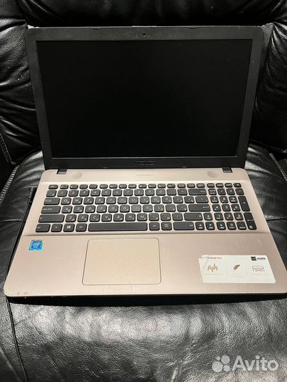 Ноутбук asus R541N