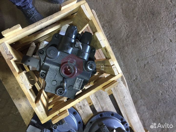 Гидромотор поворота K1007950A