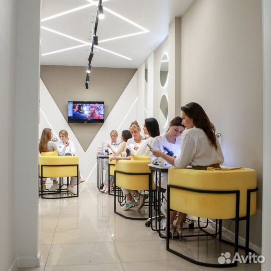 Мастер маникюра