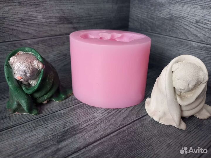 Силиконовая форма собака в пледе