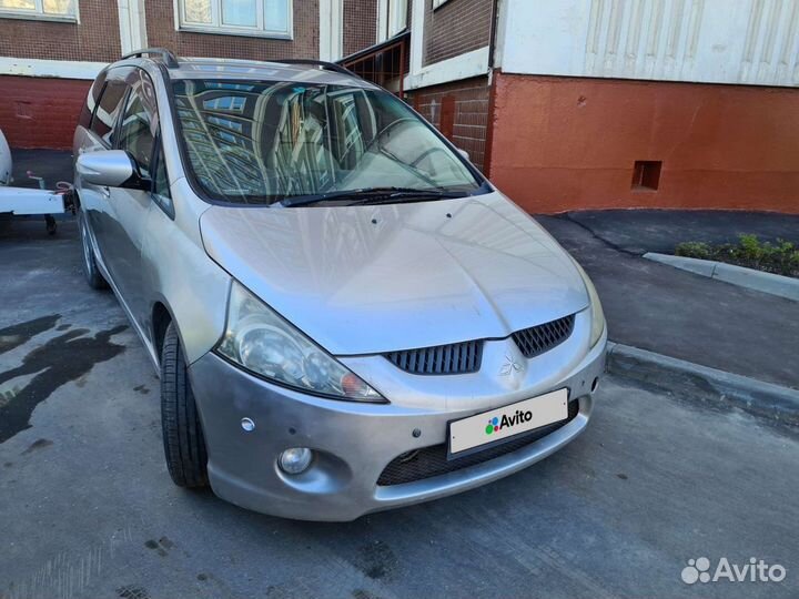 Mitsubishi Grandis 2.4 AT, 2003, 189 653 км