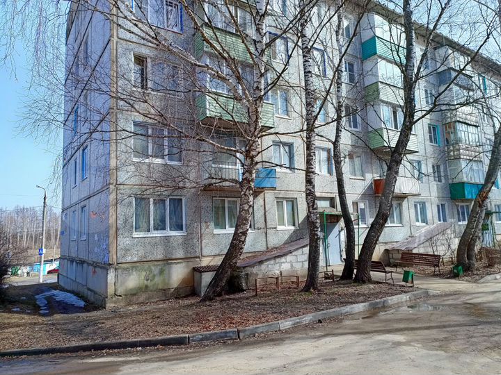 4-к. квартира, 57 м², 2/5 эт.