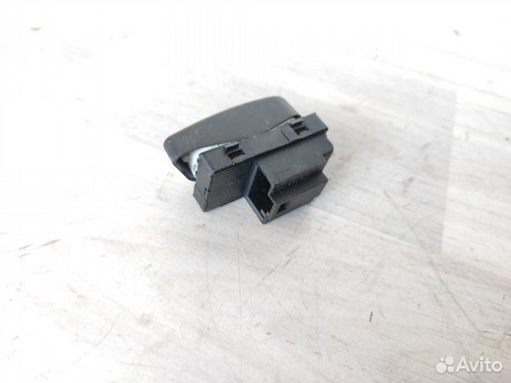 Кнопка центрального замка Volkswagen Golf 5 caxa