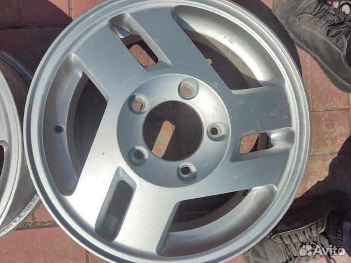 Кованные диски на Ниву r16