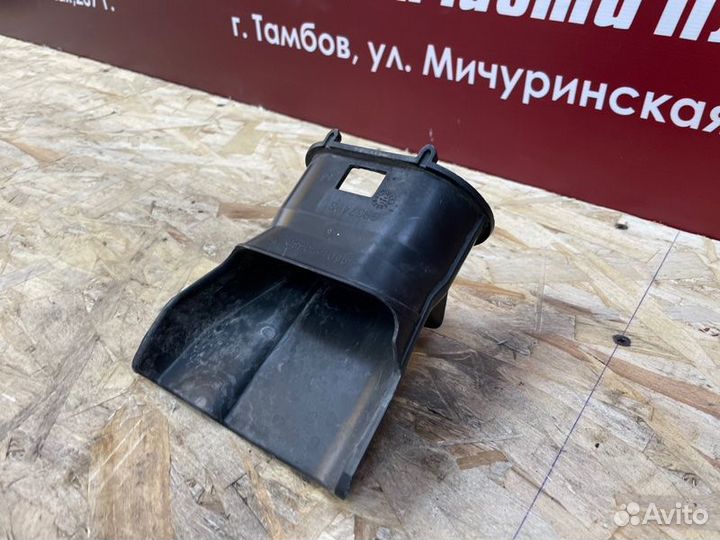 Патрубок воздушного фильтра Renault Logan