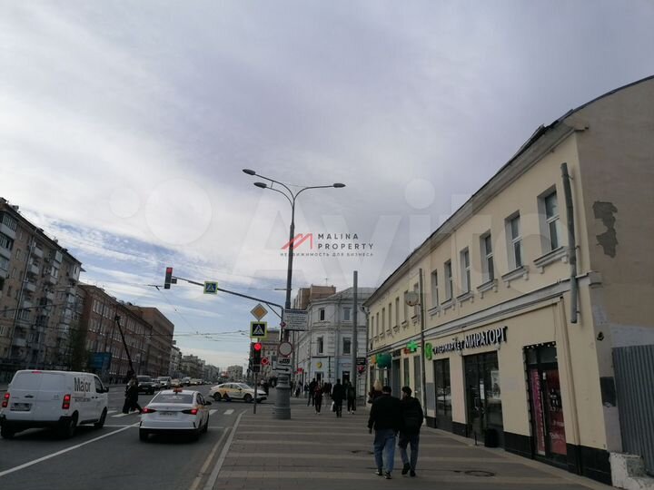 Продам торговое помещение, 550 м²