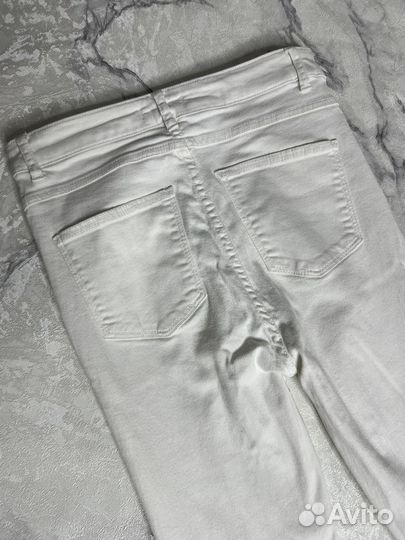 Джинсы белые zara