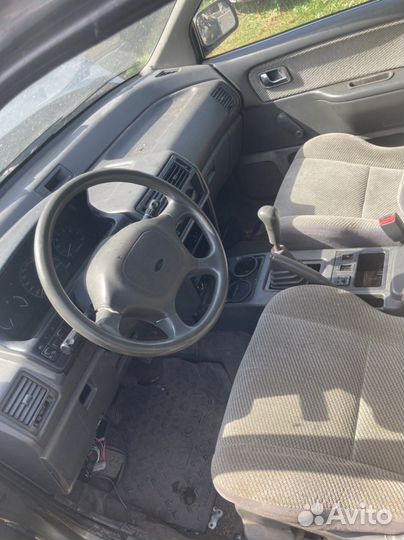 Mitsubishi space wagon 1997 год салон