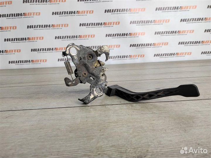 Замок капота Peugeot 3008 кроссовер U5 1.6