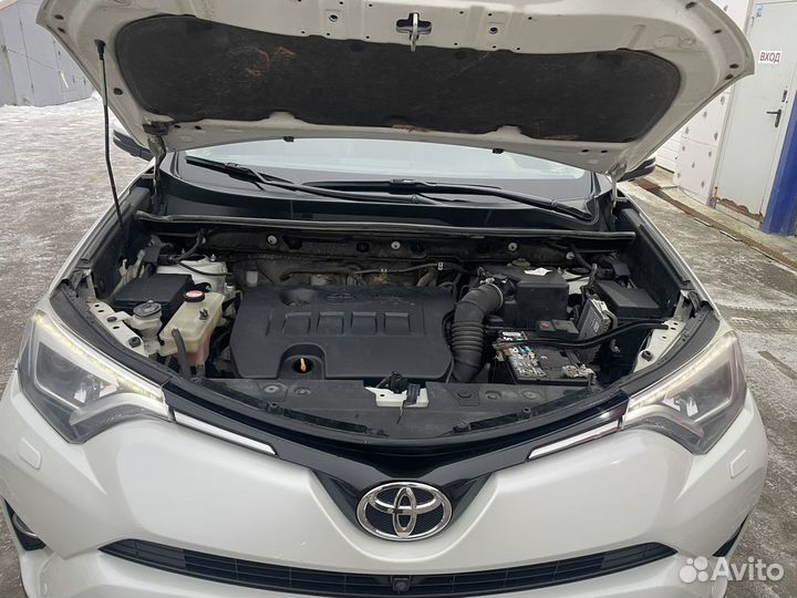 Toyota RAV4 2.0 CVT, 2015, 137 000 км