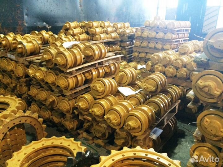 Каток опорный однобортный для Caterpillar D6R