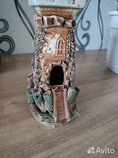 Башня в аквариум 500. Улитка Хелена 50 р